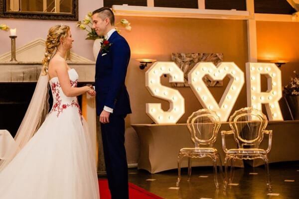 lichletters huren met korting