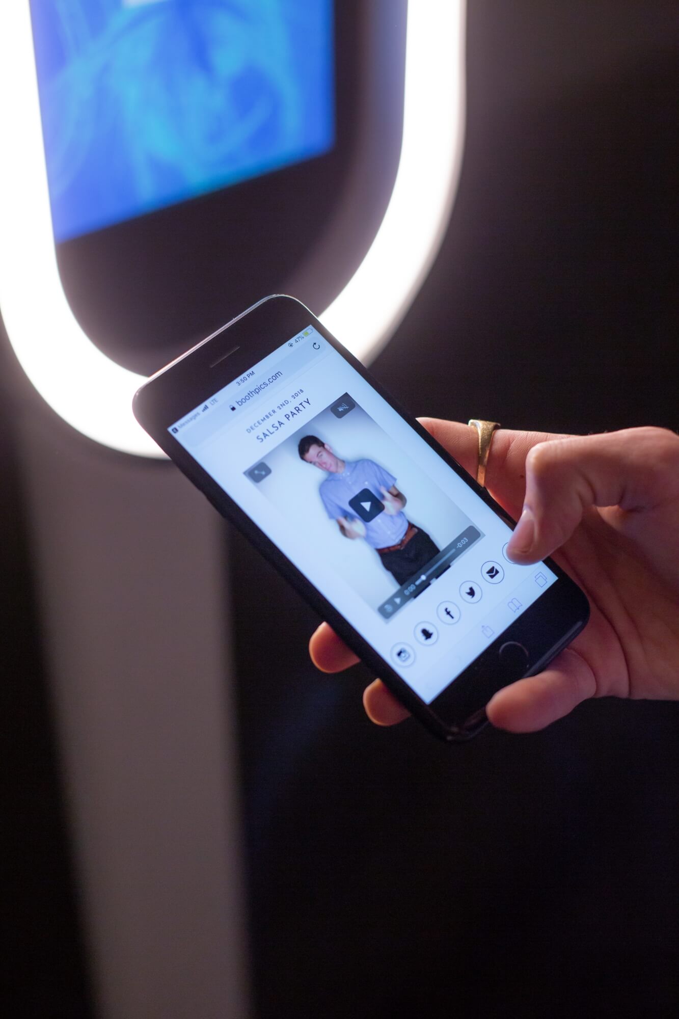 telefoon en een feest met professionele photobooth verhuur